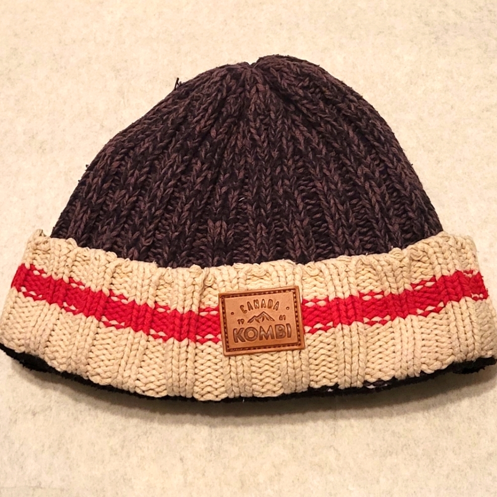 Kombi dark grey knit hat/toque